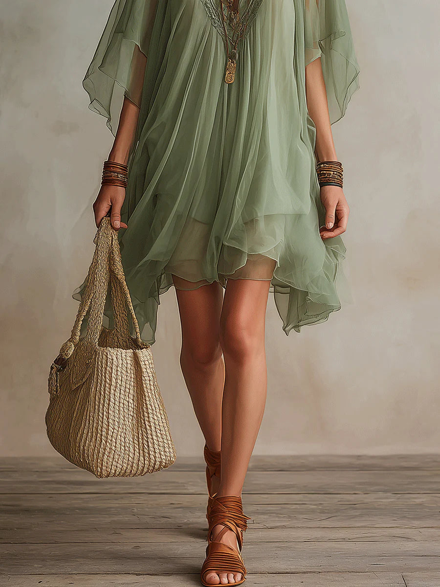 Vestido Mini Fluido de Gasa Verde con Escote en V