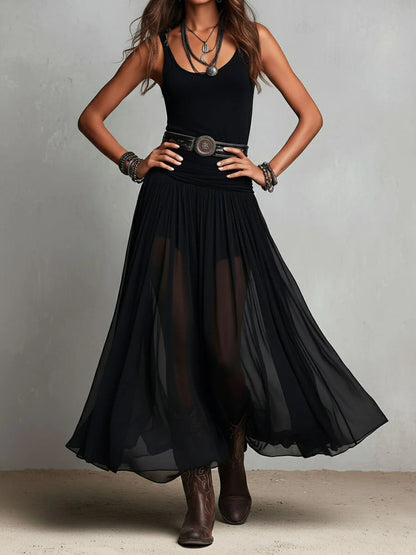 Conjunto de Top Negro y Falda Maxi de Tul