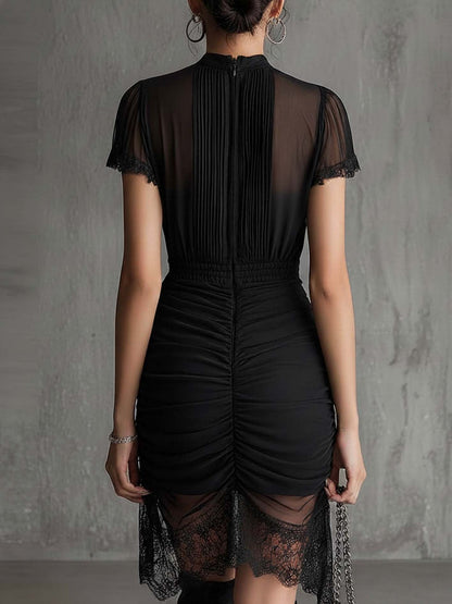 Vestido Mini de Gasa Negro con Cintura Plisada